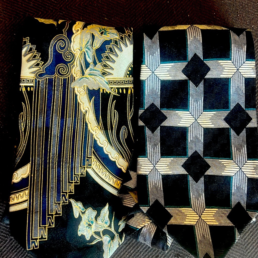 Men’s Lot of 2 Ties Great Style & Color Albert Nipon Pet & Smoke Free
